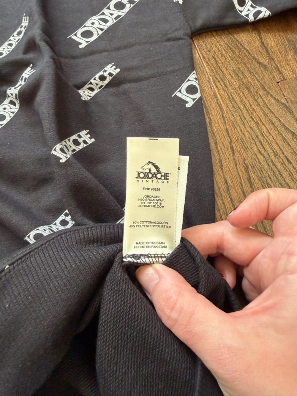 NWT Jordache Alex Sweatshirt - Picture 7 of 7